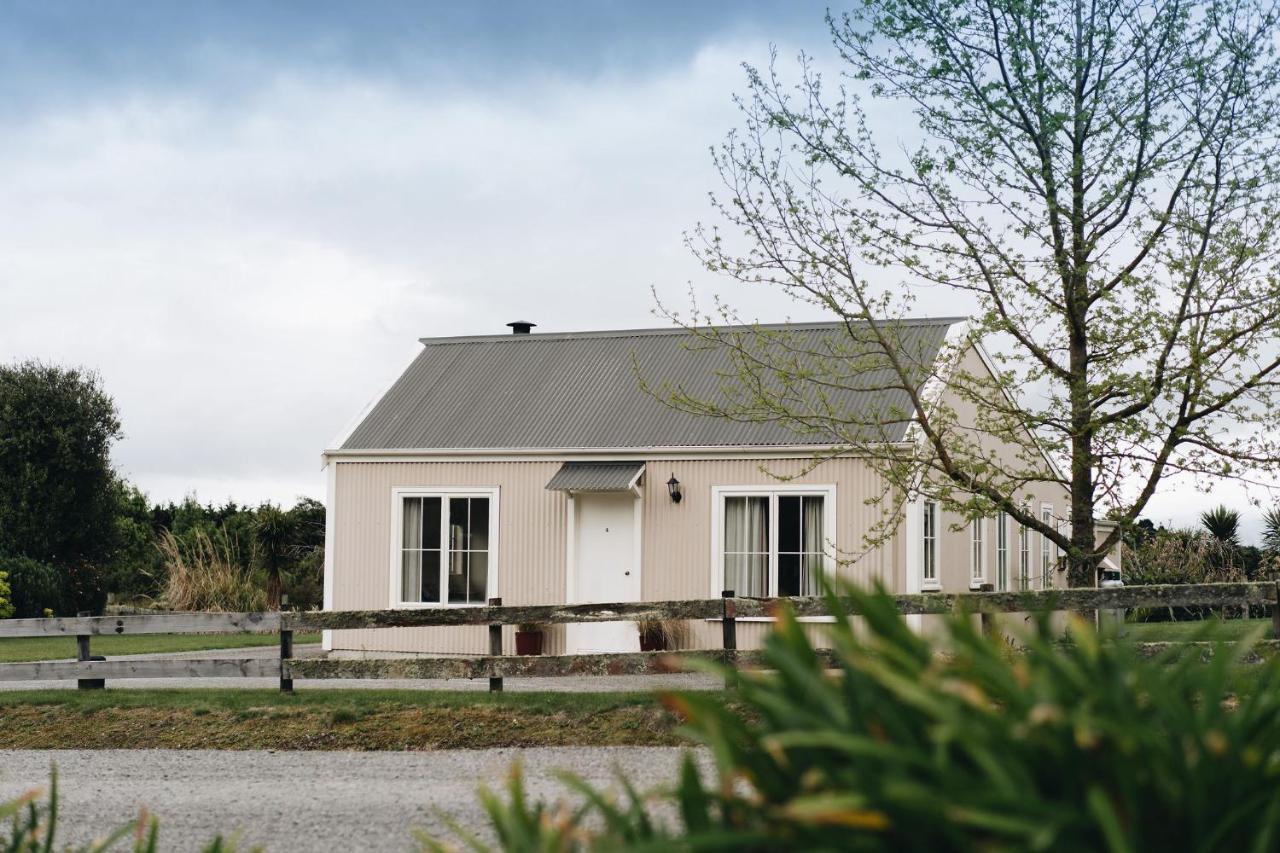Brackenridge Country Retreat & Spa Martinborough Exterior photo