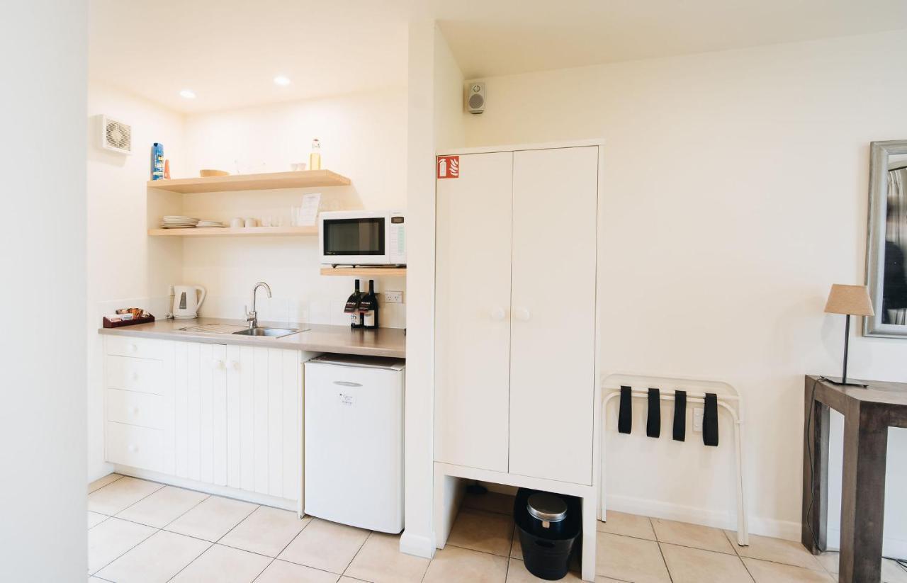 Brackenridge Country Retreat & Spa Martinborough Exterior photo