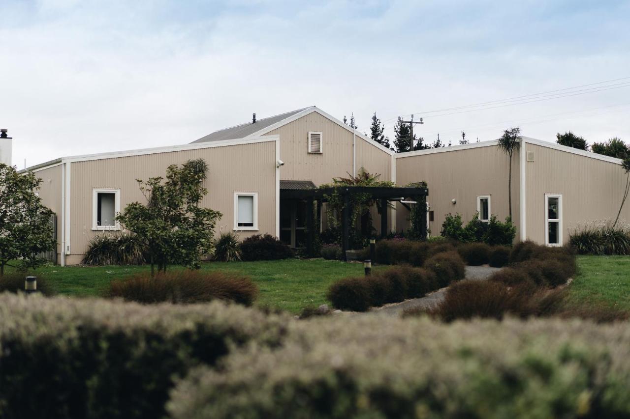 Brackenridge Country Retreat & Spa Martinborough Exterior photo