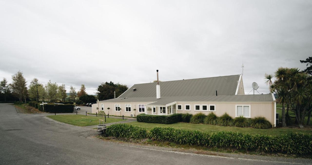 Brackenridge Country Retreat & Spa Martinborough Exterior photo