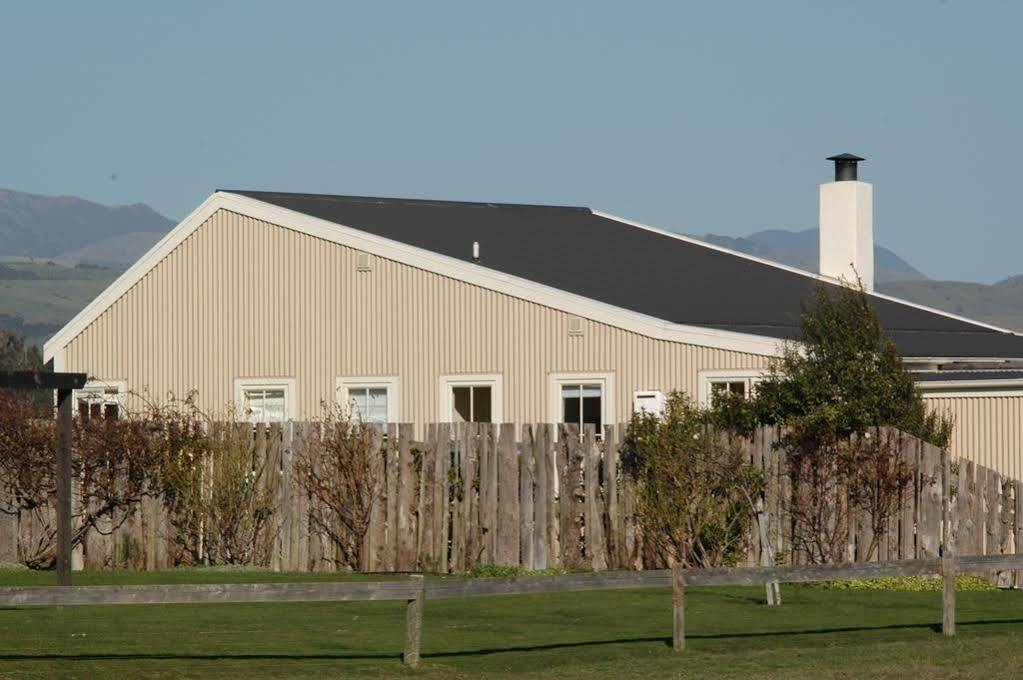 Brackenridge Country Retreat & Spa Martinborough Exterior photo